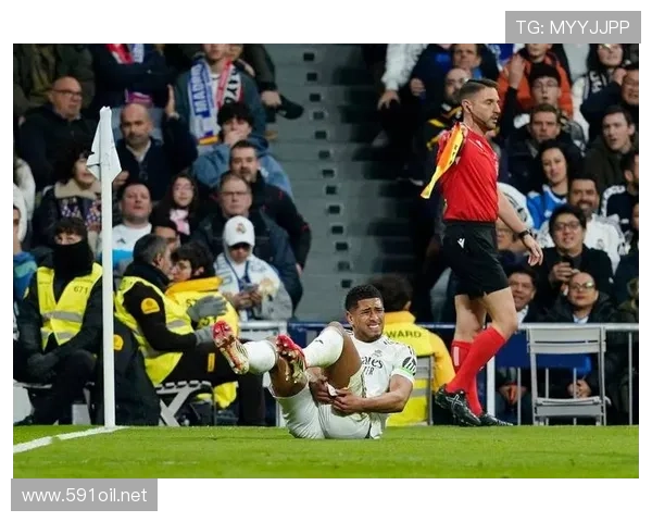 贝林厄姆对阵顶级后腰的对抗能力与技术优势解析