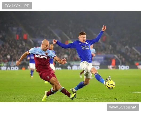 切尔西中场运转有序却缺关键连接点,节奏控制能力面临考验 切尔西中场运转有序却缺关键连接点,节奏控制能力面临考验
